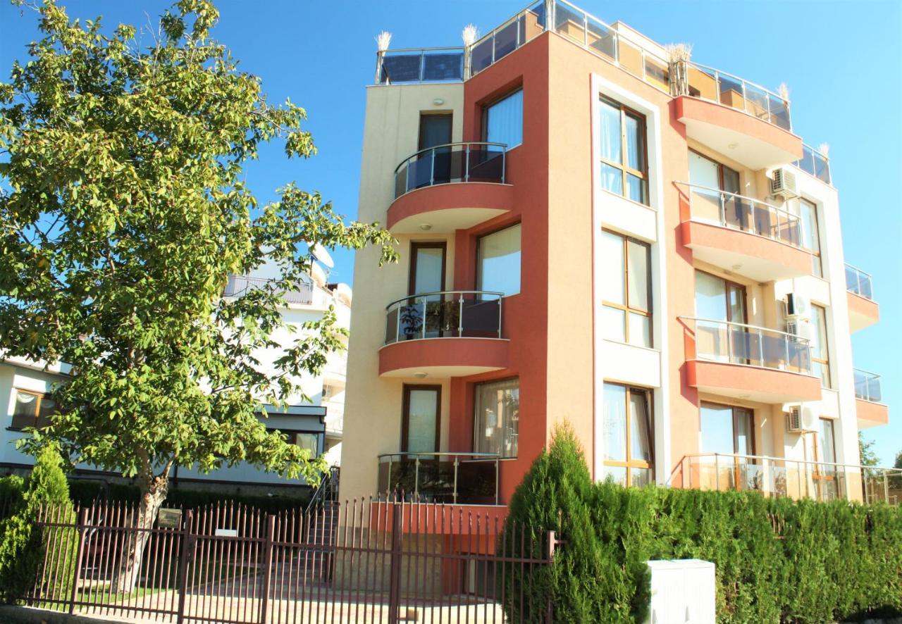 Fantasy Apartments Saint Constantine And Helena Resort 산콘스탄틴앤헬레나 외부 사진