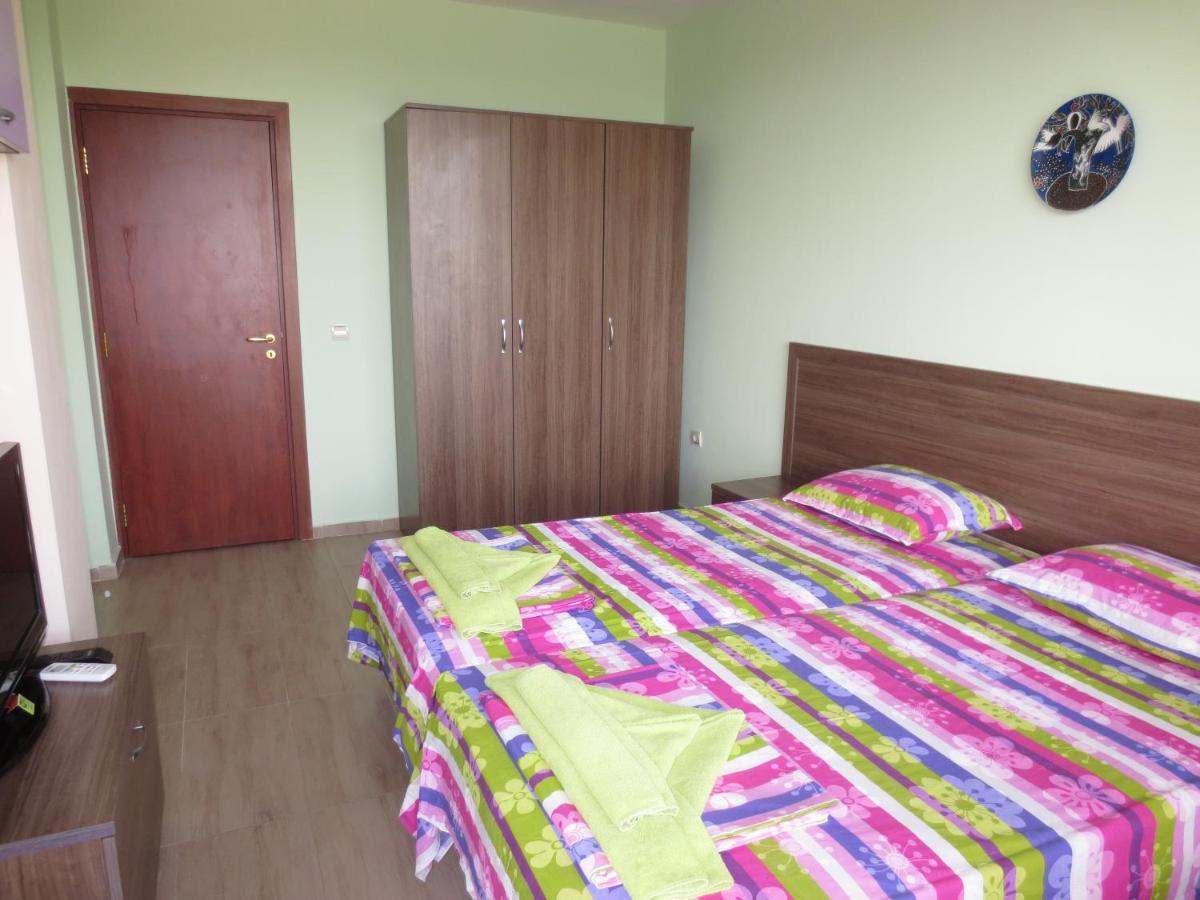 Fantasy Apartments Saint Constantine And Helena Resort 산콘스탄틴앤헬레나 외부 사진