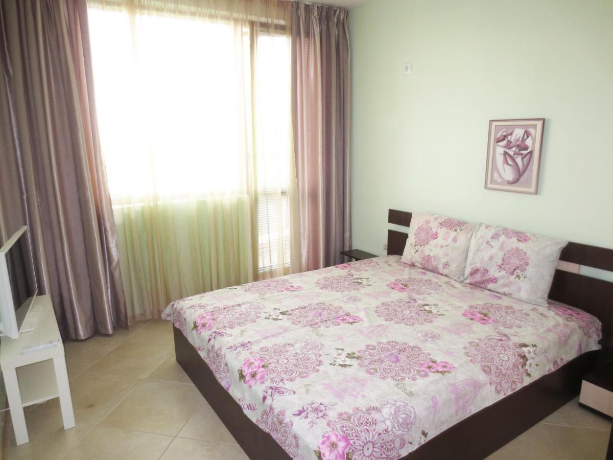 Fantasy Apartments Saint Constantine And Helena Resort 산콘스탄틴앤헬레나 외부 사진