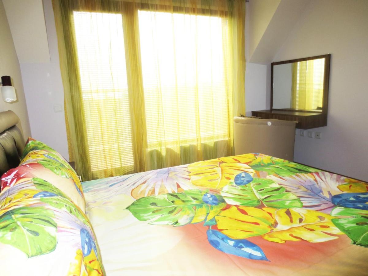 Fantasy Apartments Saint Constantine And Helena Resort 산콘스탄틴앤헬레나 외부 사진