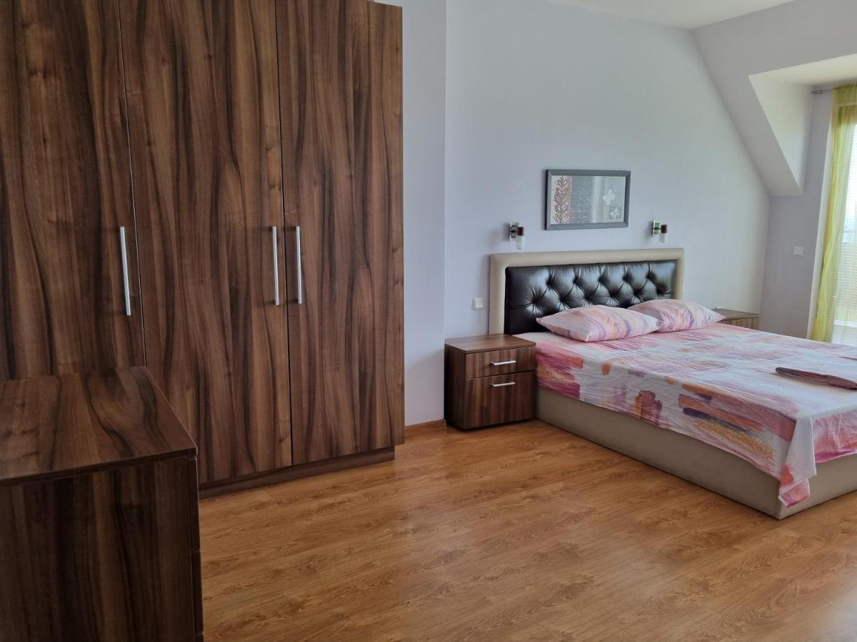 Fantasy Apartments Saint Constantine And Helena Resort 산콘스탄틴앤헬레나 외부 사진