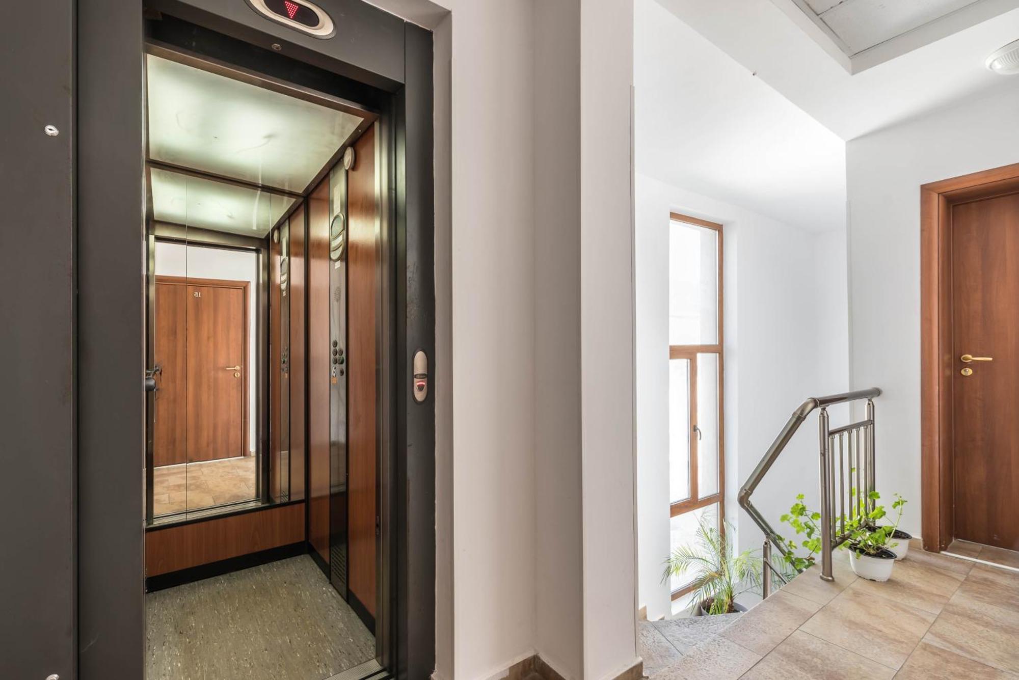 Fantasy Apartments Saint Constantine And Helena Resort 산콘스탄틴앤헬레나 외부 사진